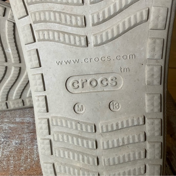 Crocs Men’s Flip Flops Size 13 Yukon Vista II LiteRide khaki Slip On Thong - Picture 9 of 13